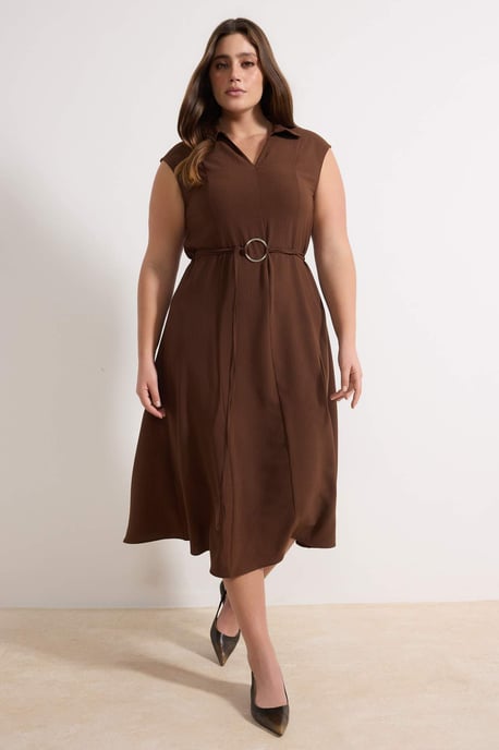 Trendyol Curve Damen Braun Einfarbig Maxi Ärmellos Casual Gerade Große Größen Kleid - Image 1