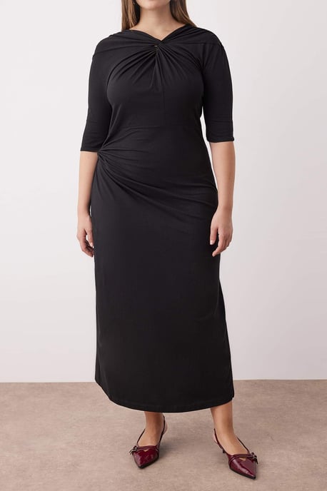 Trendyol Curve Damen Schwarz Einfarbig Maxi Kurz Casual Gerade Große Größen Kleid - Image 2