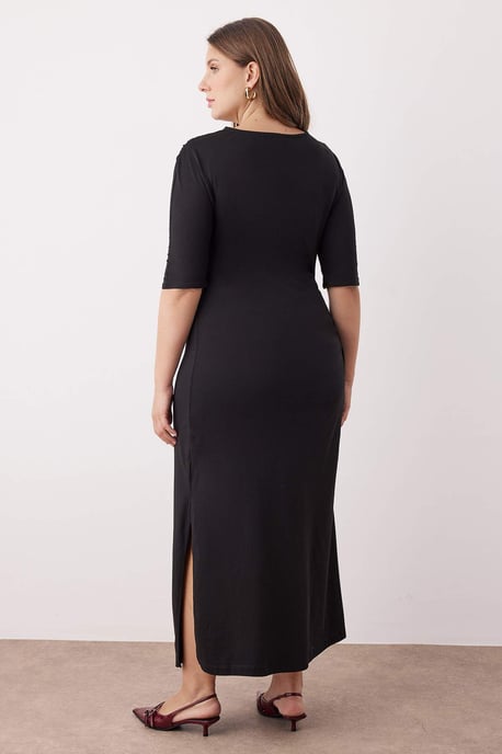 Trendyol Curve Damen Schwarz Einfarbig Maxi Kurz Casual Gerade Große Größen Kleid - Image 3