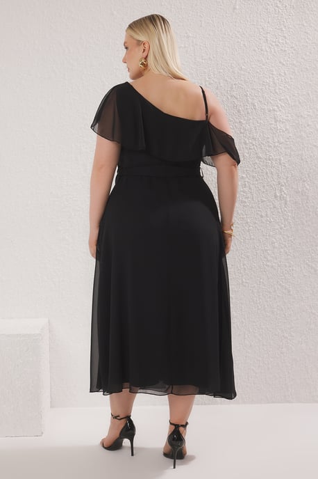 Trendyol Curve Damen Schwarz Geblümt Maxi Kurz Elegant/Abend Asymmetrisch Große Größen Kleid - Image 3