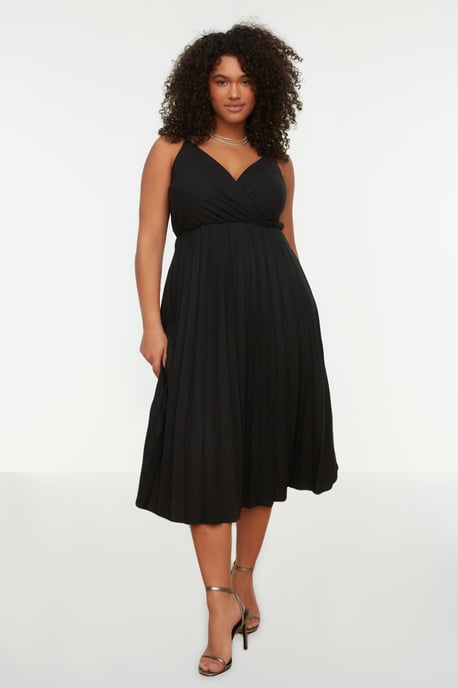 Trendyol Curve Damen Schwarz Einfarbig Midi Ärmellos Casual A-Linie Große Größen Kleid - Image 6