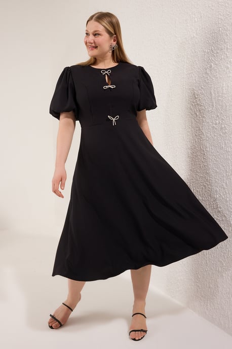 Trendyol Curve Damen Schwarz Einfarbig Midi Kurz Elegant/Abend Skater Große Größen Kleid - Image 6