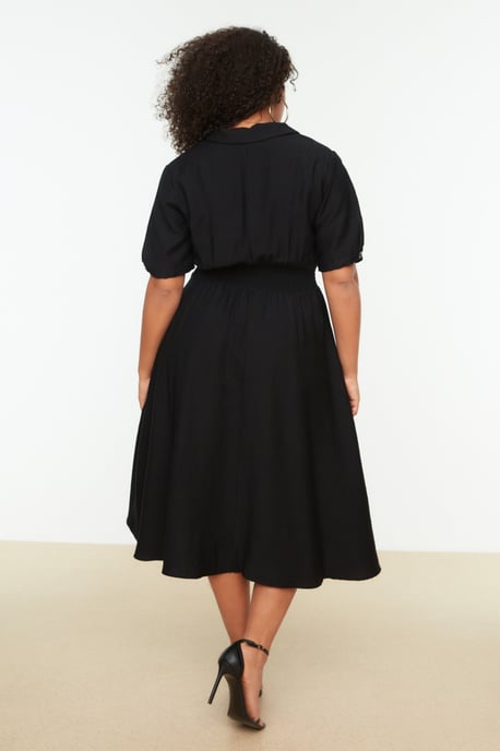 Trendyol Curve Damen Schwarz Einfarbig Midi Kurz Casual A-Linie Große Größen Kleid - Image 3