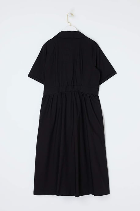 Trendyol Curve Damen Schwarz Einfarbig Midi Kurz Casual Gerade Große Größen Kleid - Image 4