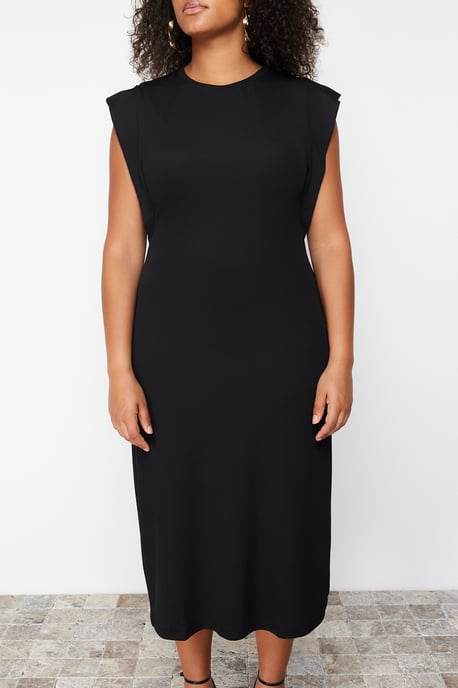 Trendyol Curve Damen Schwarz Einfarbig Midi Ärmellos Casual Gerade Große Größen Kleid - Image 4