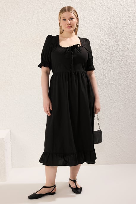 Trendyol Curve Damen Schwarz Einfarbig Midi Kurz Casual A-Linie Große Größen Kleid - Image 6