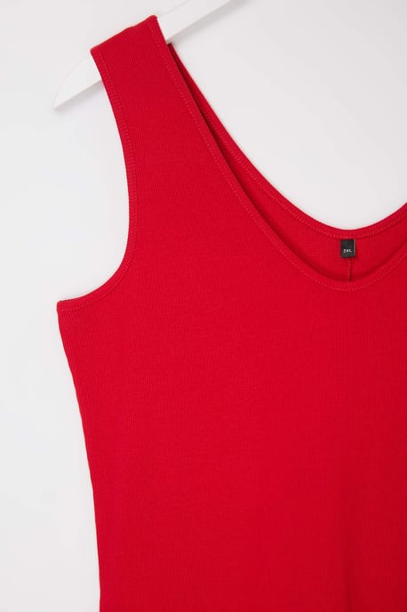 Trendyol Curve Damen Rot Einfarbig Midi Ärmellos Casual A-Linie Große Größen Kleid - Image 2