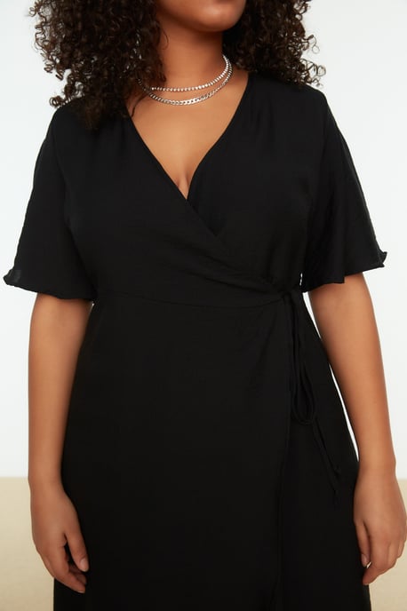 Trendyol Curve Damen Schwarz Einfarbig Midi Kurz Casual A-Linie Große Größen Kleid - Image 2