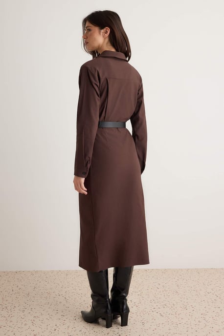 Trendyol Einfarbiges Midikleid, bodycon - Braun - Image 3