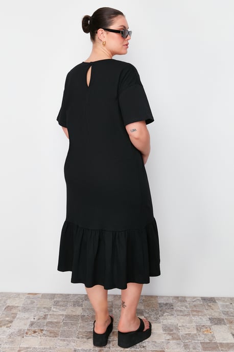 Trendyol Curve Damen Schwarz Slogan Midi Kurz Casual Gerade Große Größen Kleid - Image 5