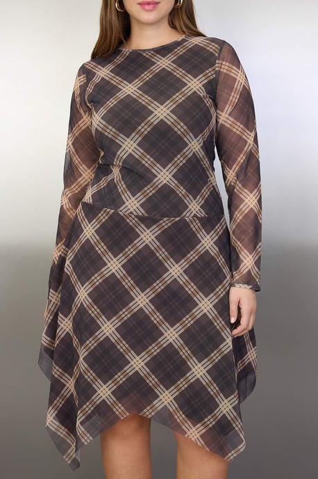 Trendyol Curve Damen Braun Geblümt Midi Lang Casual Asymmetrisch Große Größen Kleid - Image 3