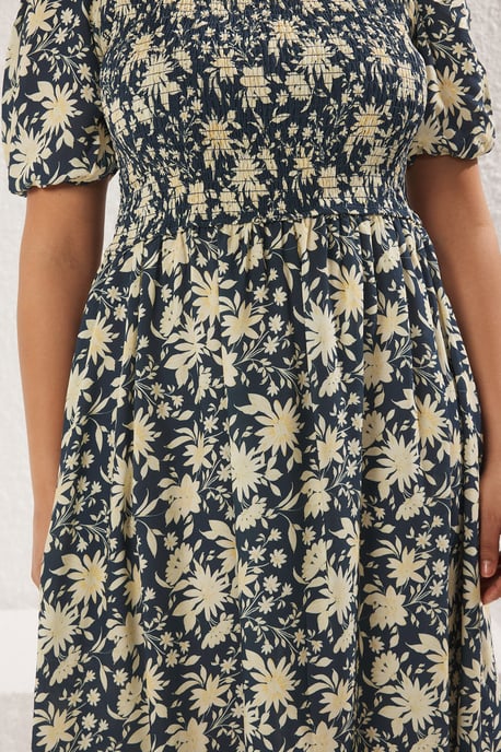 Trendyol Curve Damen Grün Einfarbig Midi Kurz Casual A-Linie Große Größen Kleid - Image 3
