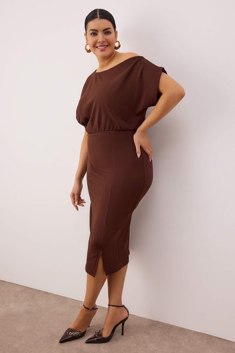Trendyol Curve Damen Braun Einfarbig Midi Kurz Party Bodycon Große Größen Kleid - Image 6