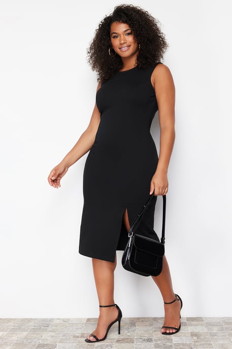Trendyol Curve Damen Schwarz Einfarbig Midi Ärmellos Casual Bodycon Große Größen Kleid - Image 1
