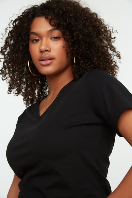 Trendyol Curve Damen Schwarz Einfarbig Midi Kurz Casual Gerade Große Größen Kleid - Image 2
