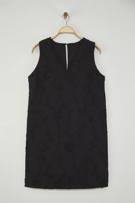 Trendyol Curve Damen Schwarz Einfarbig Kurz / Mini Ärmellos Cocktail Gerade Große Größen Kleid - Image 4