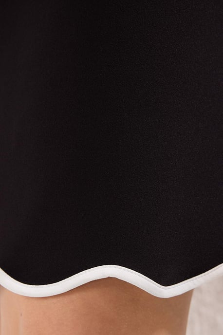 Trendyol Curve Colour-Block A-Linien Kleid ärmellos, Kurz/Minikleid, große Größen - Schwarz - Image 3
