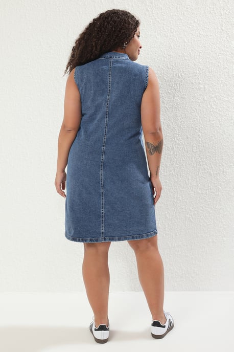 Trendyol Curve Damen Blau Einfarbig Kurz / Mini Ärmellos Casual Gerade Große Größen Kleid - Image 3