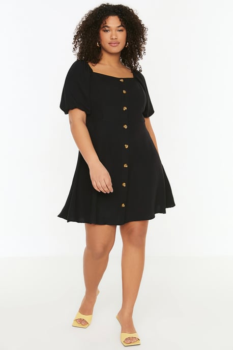 Trendyol Curve Damen Schwarz Einfarbig Kurz / Mini Kurz Casual A-Linie Große Größen Kleid - Image 1