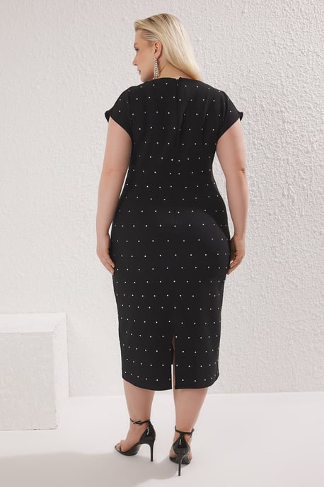Trendyol Curve Damen Schwarz Einfarbig Kurz / Mini Ärmellos Elegant/Abend A-Linie Große Größen Kleid - Image 3