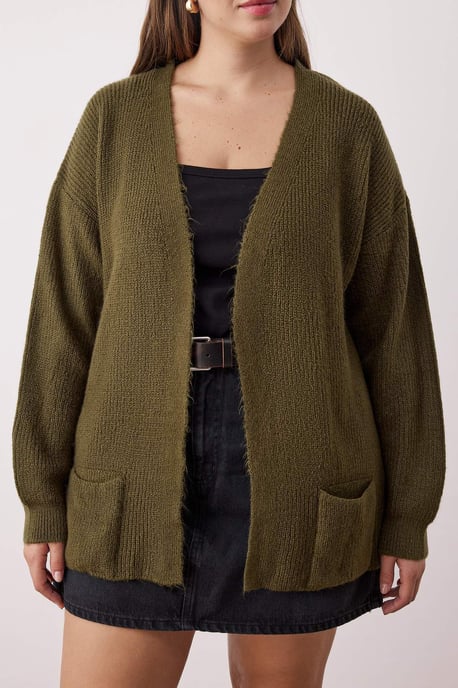 Trendyol Curve Damen Khaki Einfarbig Lang Regular Fit Große Größen Cardigans - Image 2