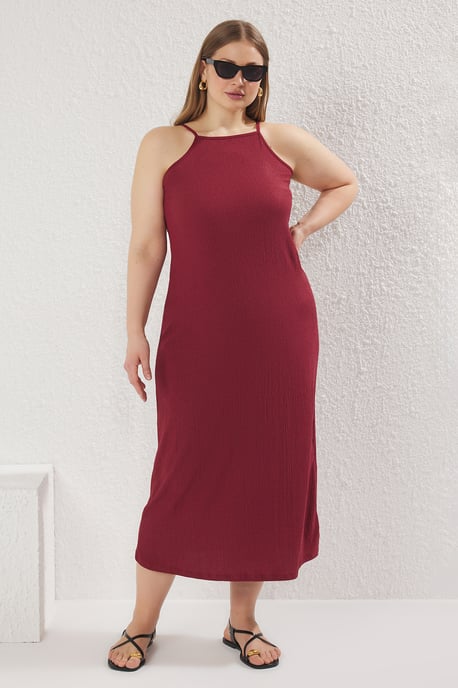 Trendyol Curve Damen Bordeaux Einfarbig Maxi Ärmellos Casual A-Linie Große Größen Kleid - Image 1