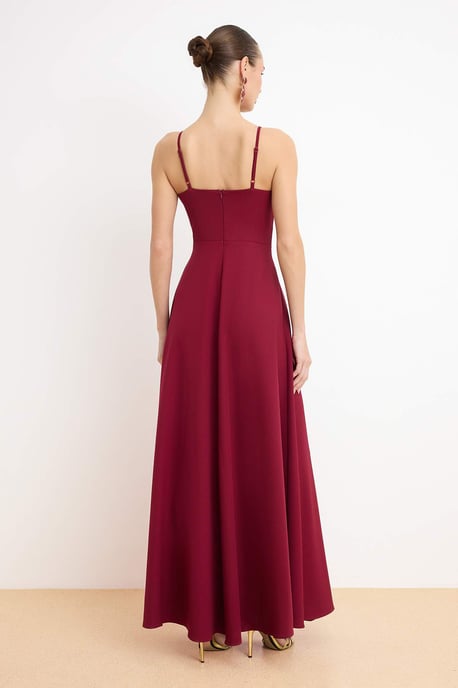 TRENDYOLMİLLA Damen Bordeaux Einfarbig Maxi Ärmellos Abschluss / Ball Zweireihig Abend & Ball Kleid - Image 3