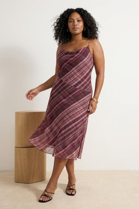 Trendyol Curve Damen Bordeaux Kariert Maxi Ärmellos Casual A-Linie Große Größen Kleid - Image 6