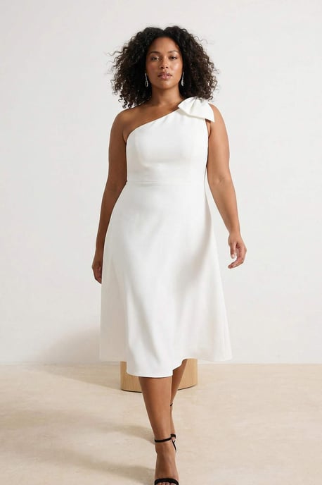 Trendyol Curve Damen Ecru Einfarbig Maxi Ärmellos Elegant/Abend Bodycon Große Größen Kleid - Image 6