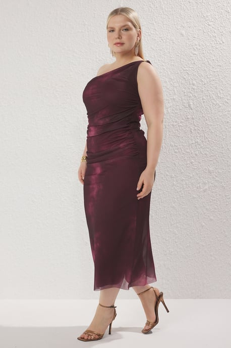 Trendyol Curve Damen Bordeaux Einfarbig Maxi Ärmellos Party Bodycon Große Größen Kleid - Image 4