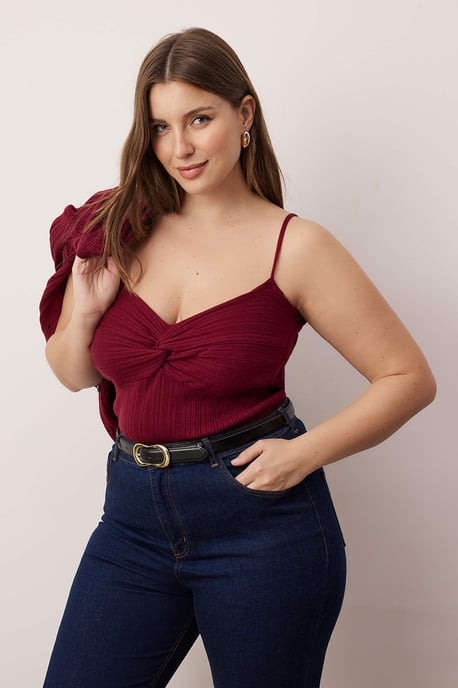 Trendyol Curve Damen Bordeaux Einfarbig Lang Tailliert Große Größen Cardigans - Image 4