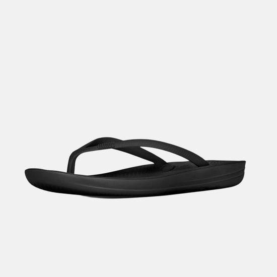 Iqushion E54-090 All Black Flip-Flops - Image 3