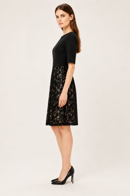 Kleid mit Spitzeneinsatz und ausgestelltem Rock - Image 2