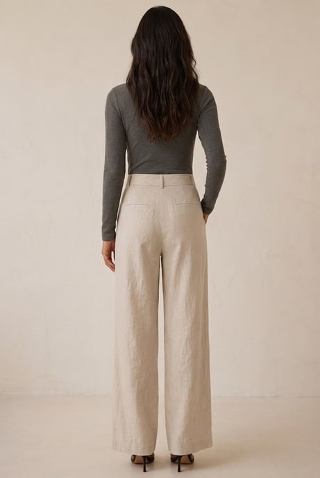 Anthrazitfarbenes, drapiertes Langarmshirt mit V-Ausschnitt - Image 3