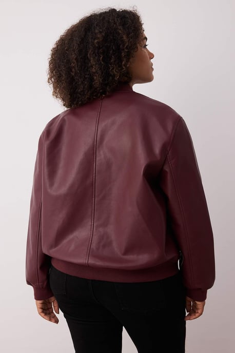 Trendyol Curve Damen Bordeaux Einfarbig Lang Regular Fit Große Größen Mäntel - Image 3