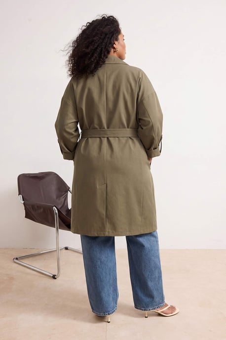 Trendyol Curve Damen Khaki Einfarbig Oversize Große Größen Trenchcoats - Image 3