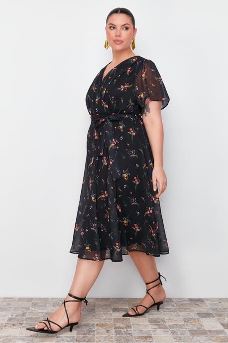 Trendyol Curve Damen Mehrfarbig Geblümt Maxi Kurz Casual A-Linie Große Größen Kleid - Image 6