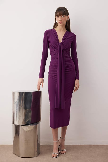 TRENDYOLMİLLA Damen Lila Einfarbig Maxi Lang Elegant/Abend Bodycon Kleider - Image 1