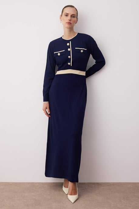 Trendyol Modest Damen Dunkelblau Colour-Block Maxi Lang Casual Skater Modest Kleider - Image 1