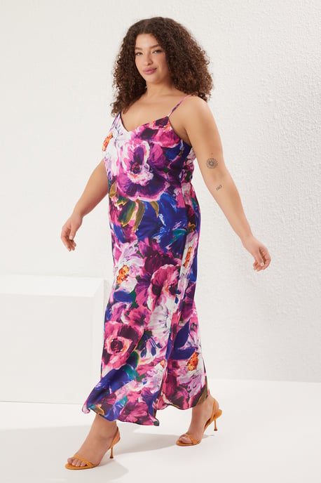 Trendyol Curve Damen Mehrfarbig Einfarbig Maxi Ärmellos Abend / Alltag A-Linie Große Größen Kleid - Image 1