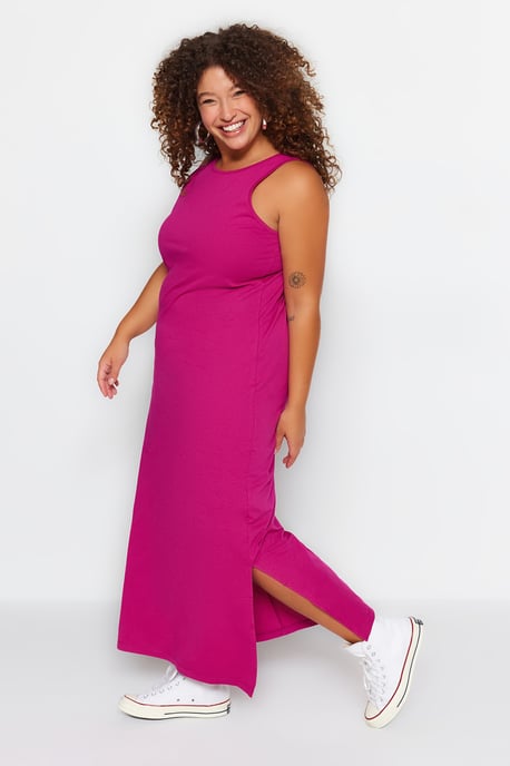 Trendyol Curve Damen Rosa Einfarbig Maxi Ärmellos Casual Gerade Große Größen Kleid - Image 1