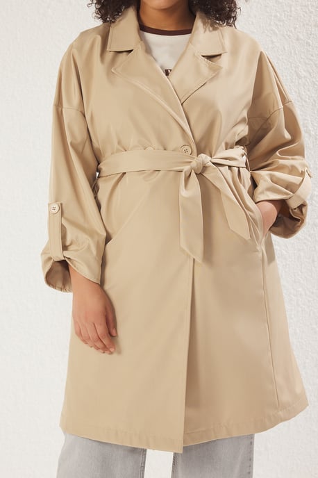 Trendyol Curve Damen Beige Einfarbig Oversize Große Größen Trenchcoats - Image 2