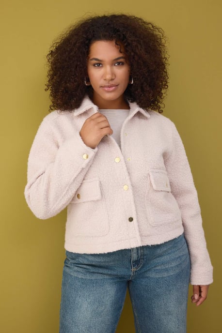 Trendyol Curve Damen Ecru Einfarbig Regular Fit Große Größen Mäntel - Image 4