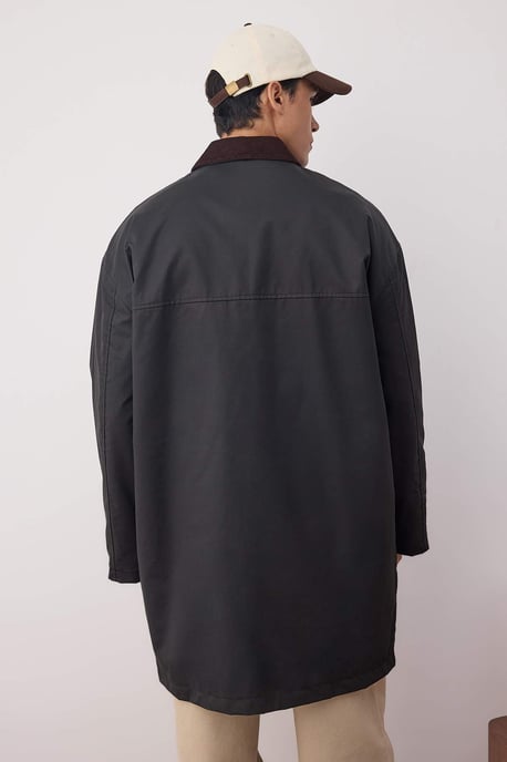 TRENDYOL MAN Herren Schwarz Einfarbig Lang Tailliert Winter Jacken - Image 3
