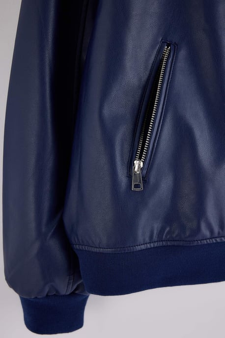 Trendyol Curve Damen Dunkelblau Einfarbig Lang Regular Fit Große Größen Mäntel - Image 5