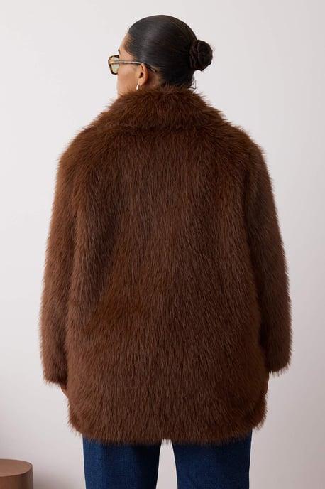 Trendyol Curve Damen Braun Einfarbig Lang Regular Fit Große Größen Mäntel - Image 3
