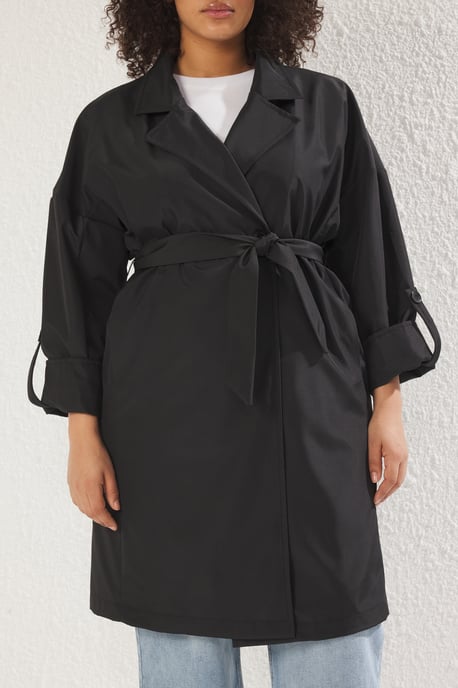 Trendyol Curve Damen Schwarz Einfarbig Oversize Große Größen Trenchcoats - Image 2