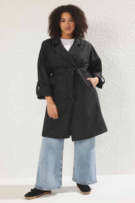 Trendyol Curve Damen Schwarz Einfarbig Oversize Große Größen Trenchcoats - Image 6