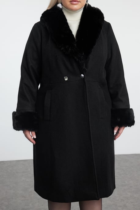Trendyol Curve Damen Schwarz Einfarbig Lang Regular Fit Große Größen Mäntel - Image 2