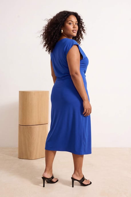 Trendyol Curve Damen Blau Einfarbig Midi Ärmellos Casual Bodycon Große Größen Kleid - Image 3